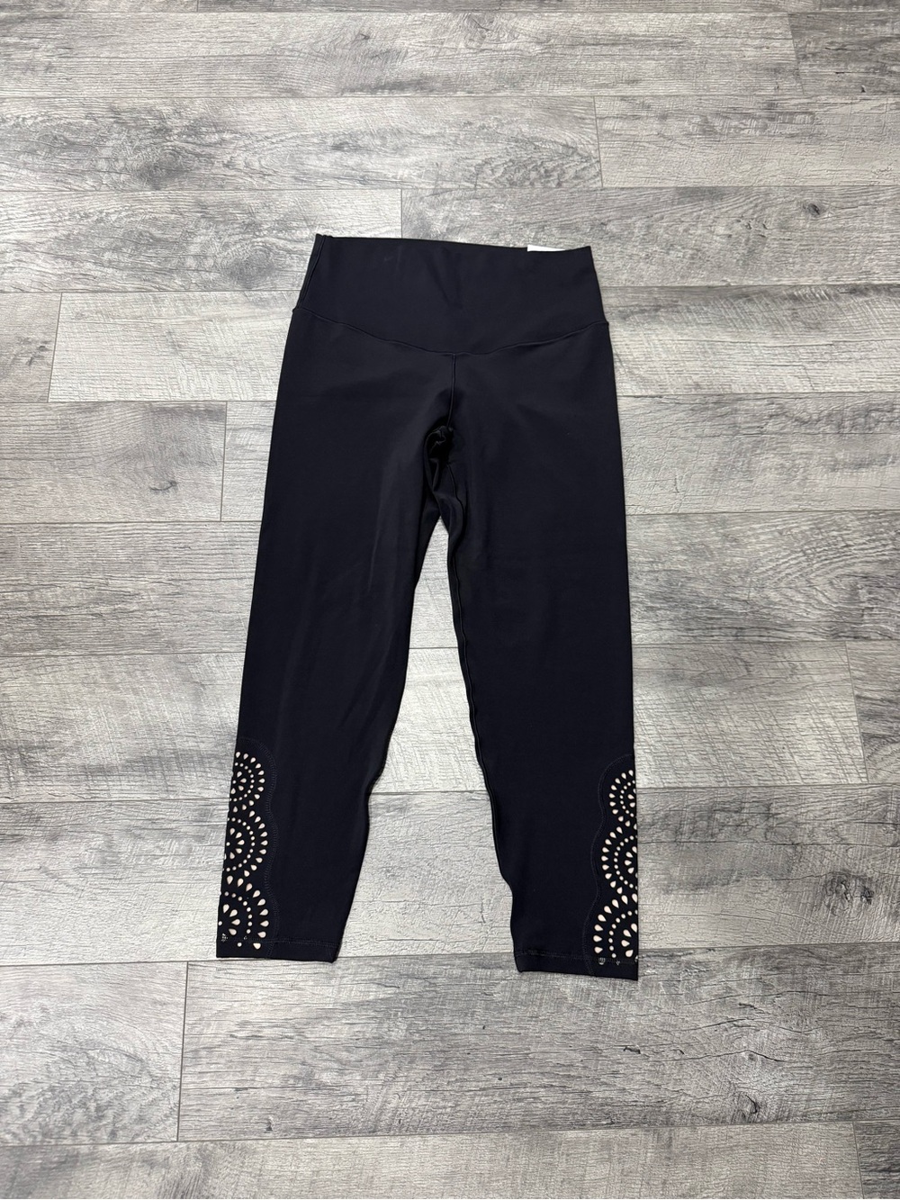 Aerie Women's Black Athletic Leggings with Cutout Detail